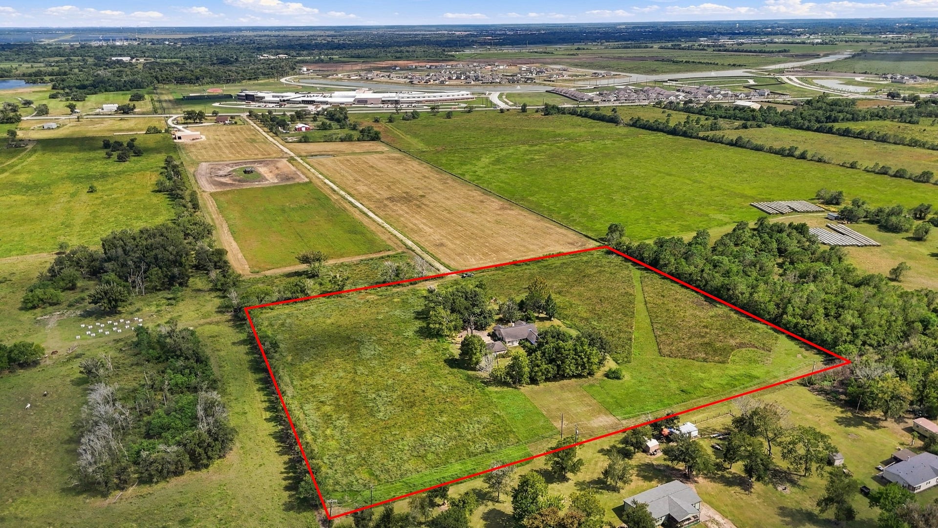 815 County Road 32, Angleton, TX 77515