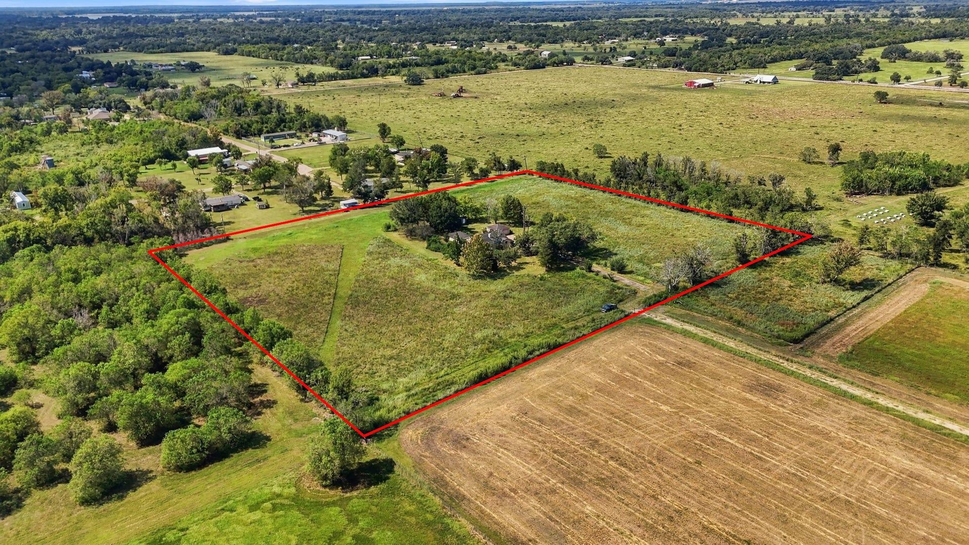 815 County Road 32, Angleton, TX 77515