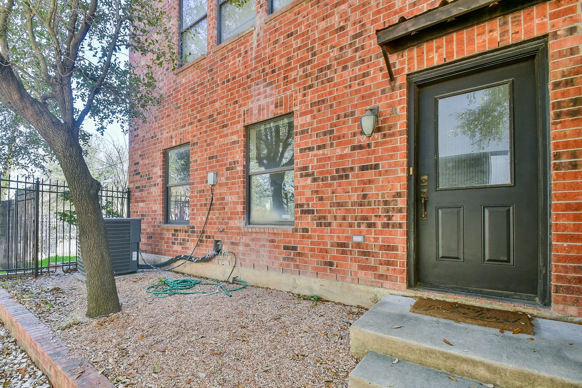 2422 Navigation Boulevard, #A, Houston, TX 77003 2422 Navigation Boulevard, #A, Houston, TX 77003
