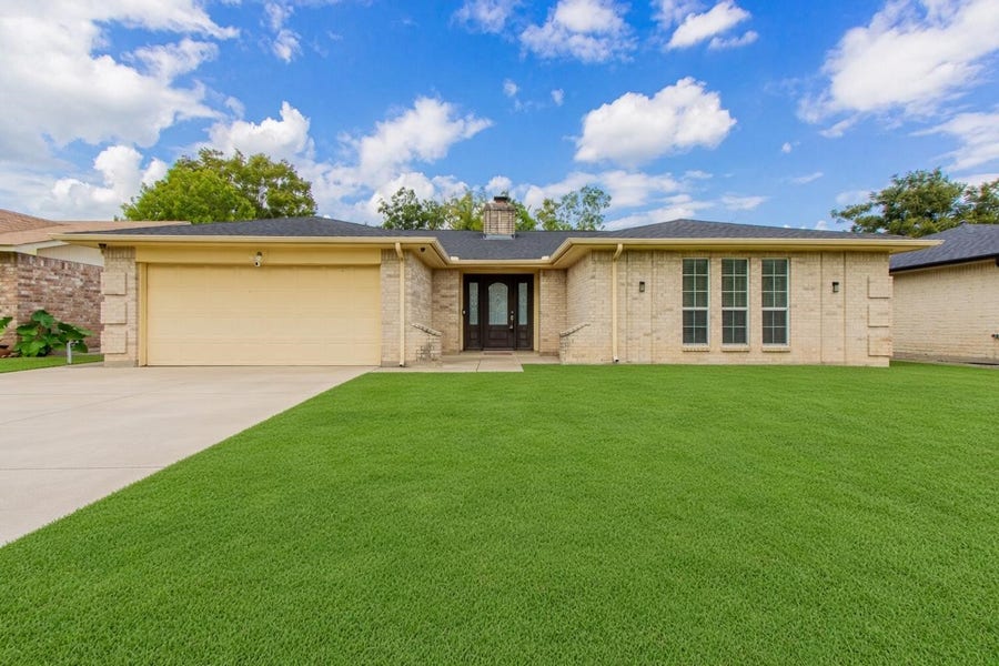 Property photo for 2522 Lower Valley Drive, Houston, TX