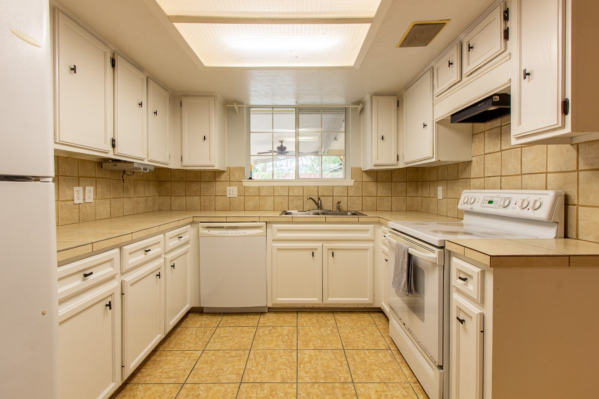 2522 Lower Valley Drive, Houston, TX 77067 2522 Lower Valley Drive, Houston, TX 77067