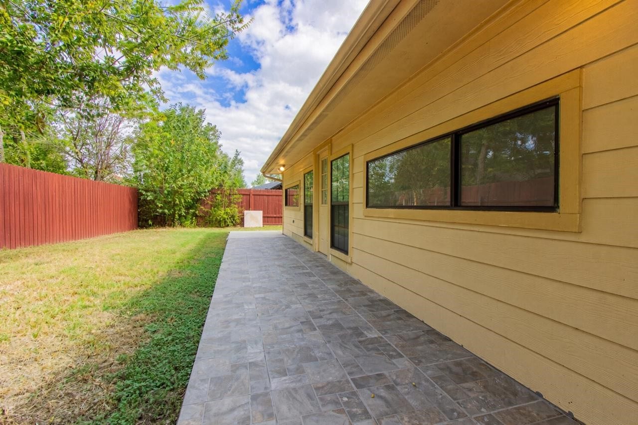 2522 Lower Valley Drive, Houston, TX 77067 2522 Lower Valley Drive, Houston, TX 77067