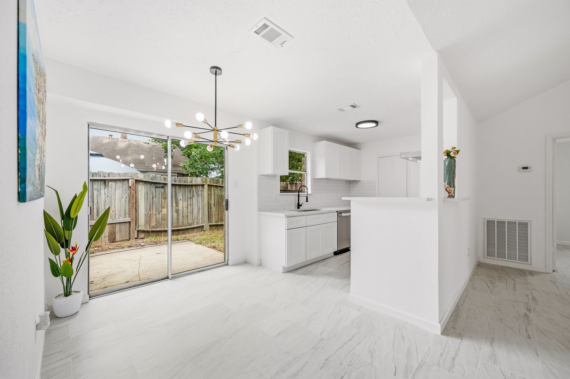 7310 Londres Drive, Houston, TX 77083 7310 Londres Drive, Houston, TX 77083