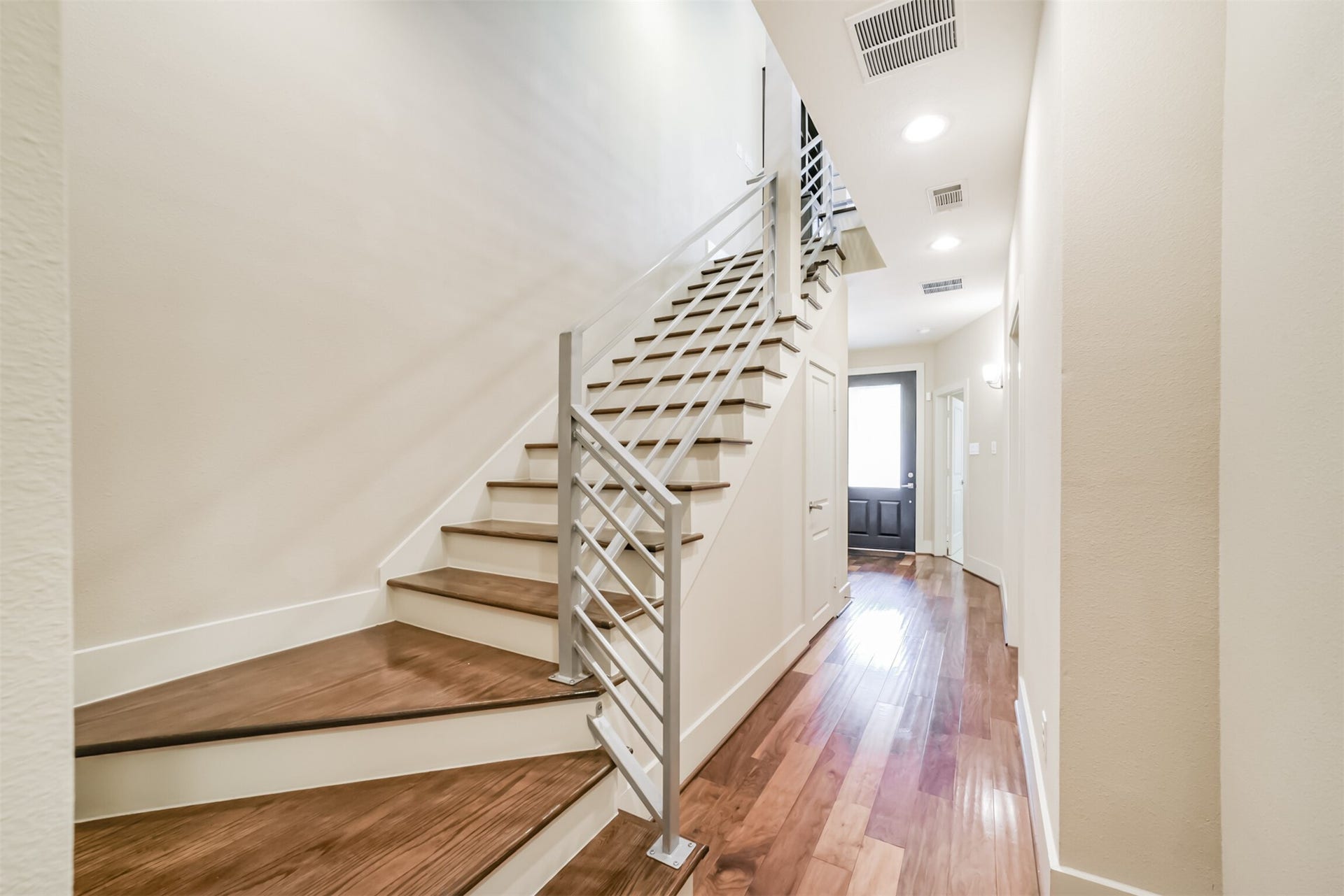 5425 Hidalgo Street, #A, Houston, TX 77056 5425 Hidalgo Street, #A, Houston, TX 77056