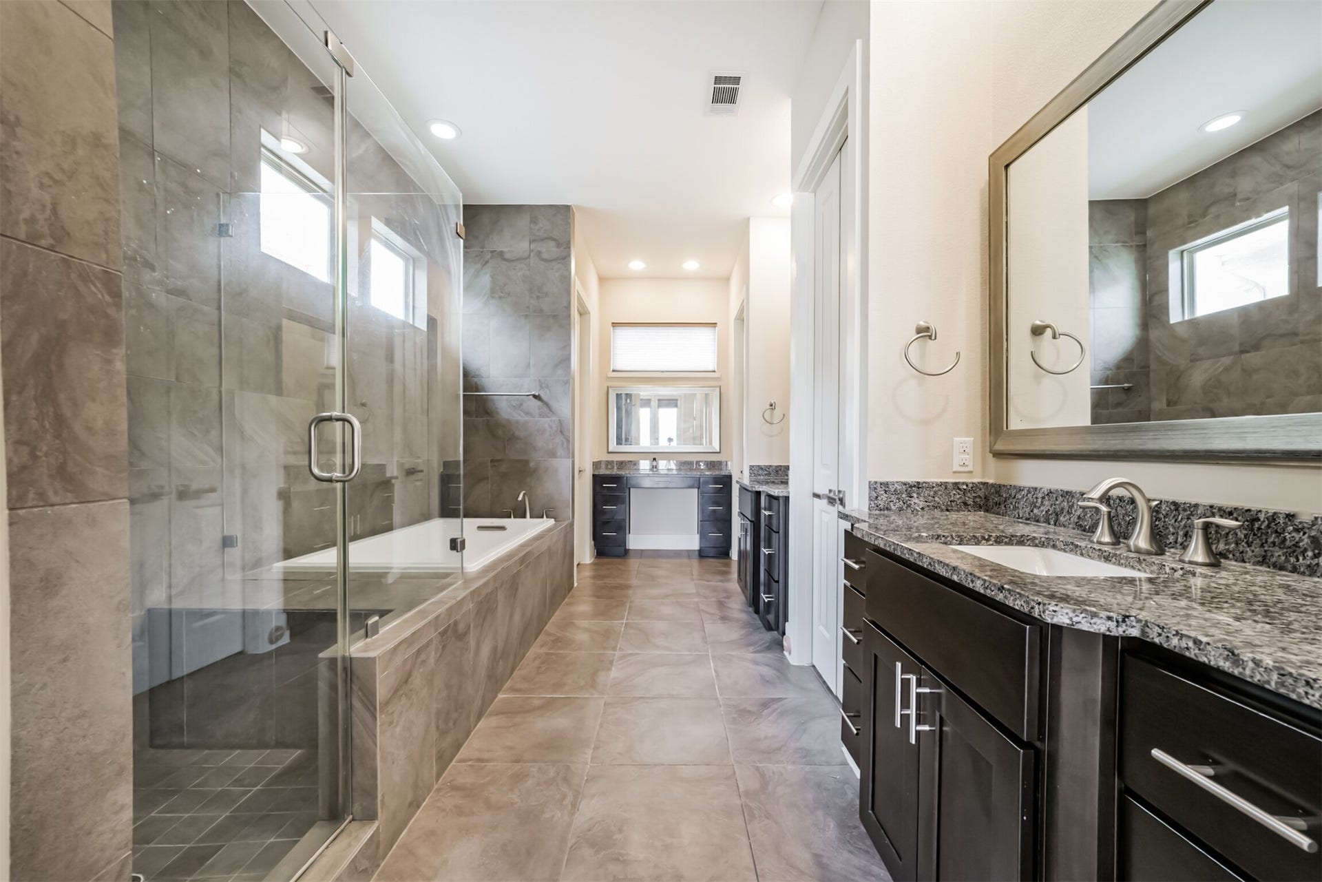 5425 Hidalgo Street, #A, Houston, TX 77056 5425 Hidalgo Street, #A, Houston, TX 77056