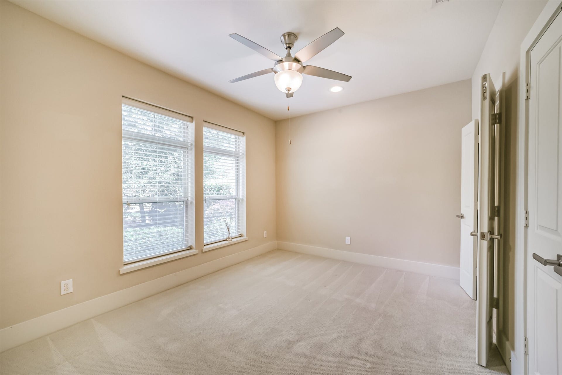 5425 Hidalgo Street, #A, Houston, TX 77056 5425 Hidalgo Street, #A, Houston, TX 77056