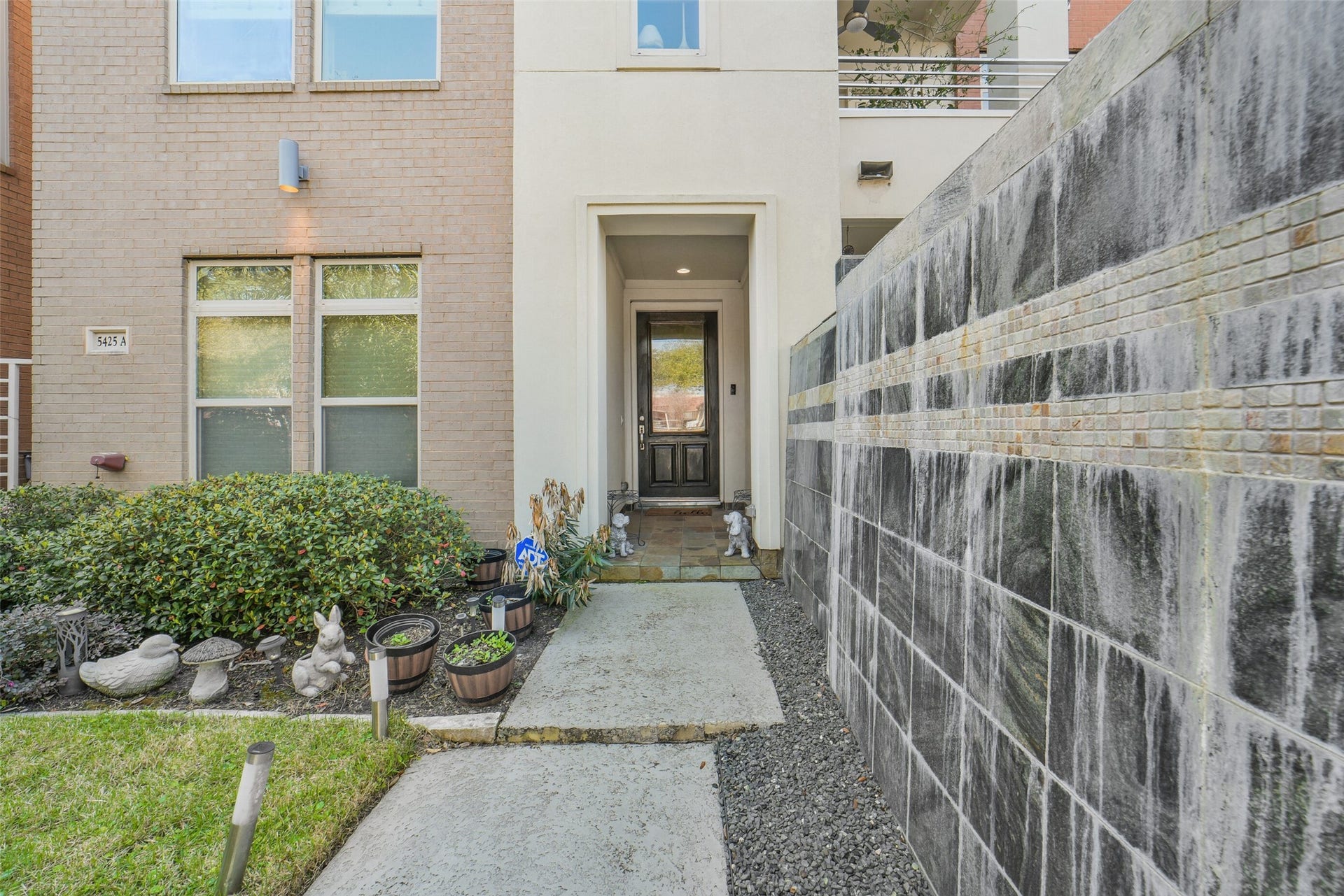 5425 Hidalgo Street, #A, Houston, TX 77056 5425 Hidalgo Street, #A, Houston, TX 77056
