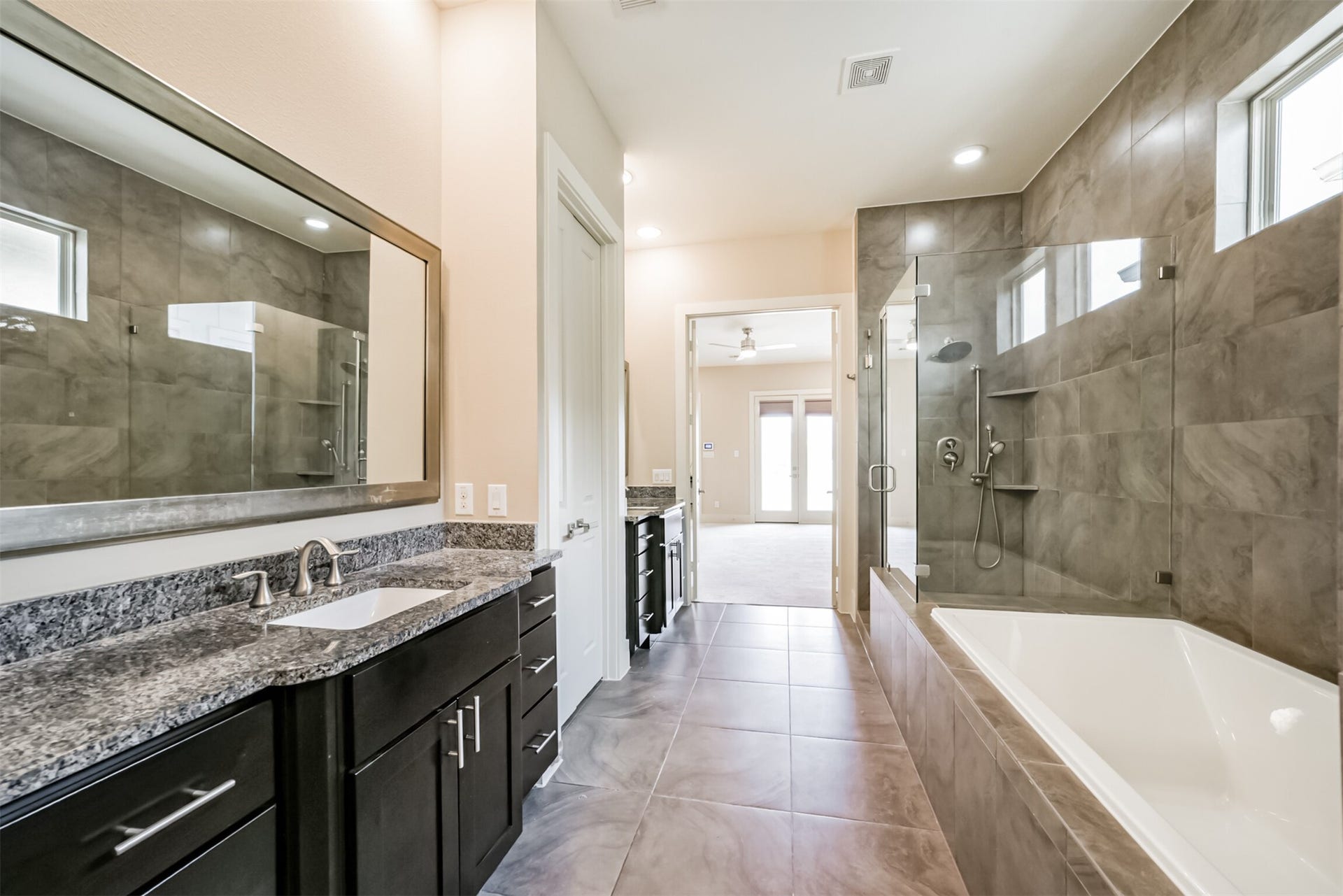 5425 Hidalgo Street, #A, Houston, TX 77056 5425 Hidalgo Street, #A, Houston, TX 77056