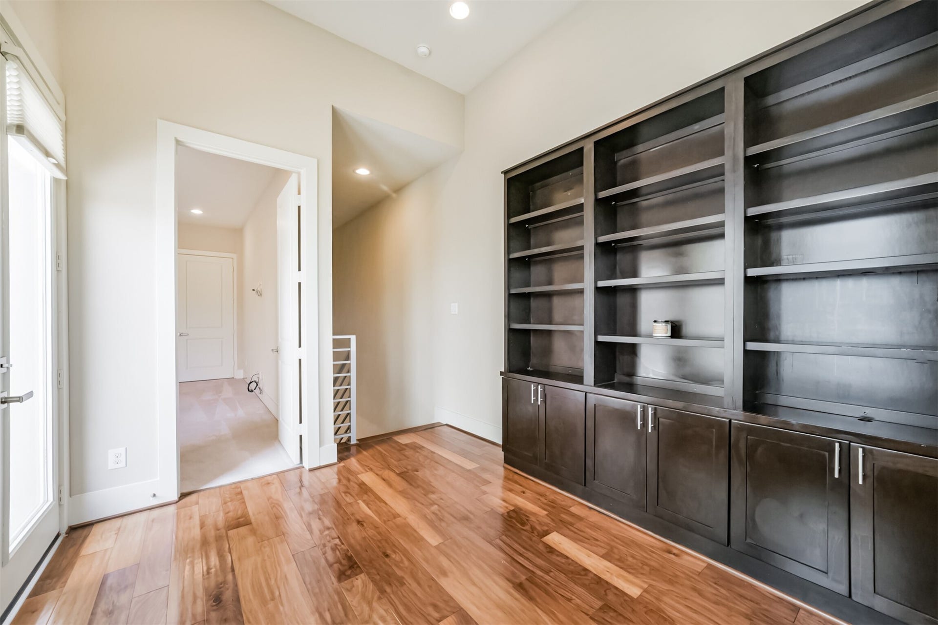 5425 Hidalgo Street, #A, Houston, TX 77056 5425 Hidalgo Street, #A, Houston, TX 77056