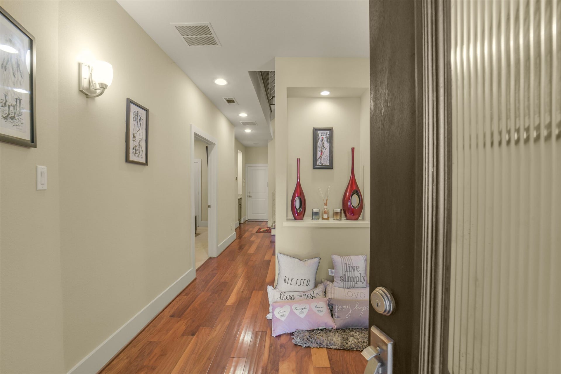 5425 Hidalgo Street, #A, Houston, TX 77056 5425 Hidalgo Street, #A, Houston, TX 77056