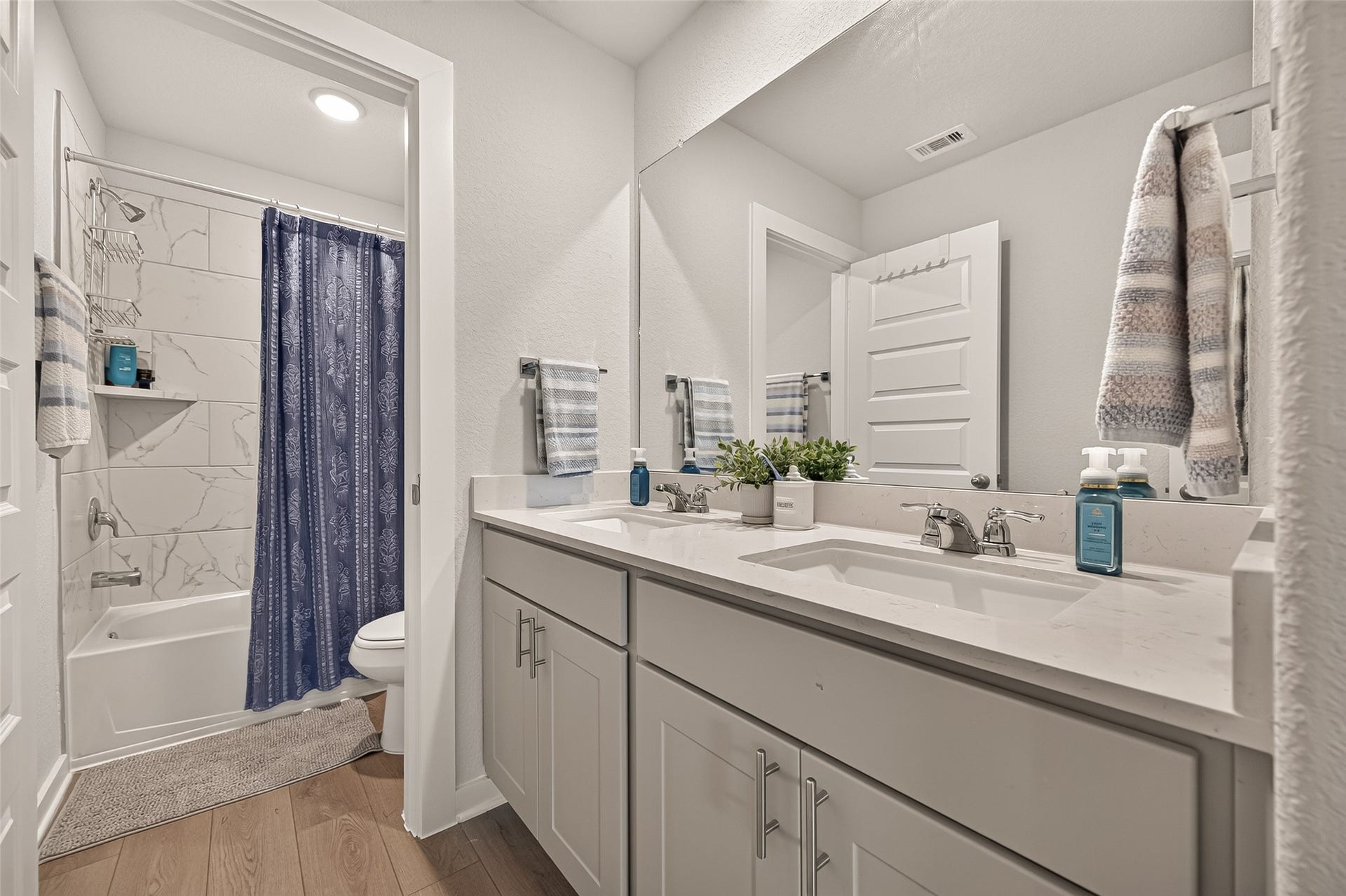 8522 Blueberry Ash Street, Magnolia, TX 77354 8522 Blueberry Ash Street, Magnolia, TX 77354