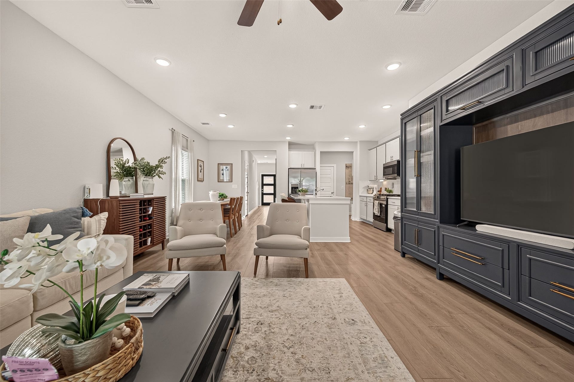 8522 Blueberry Ash Street, Magnolia, TX 77354 8522 Blueberry Ash Street, Magnolia, TX 77354