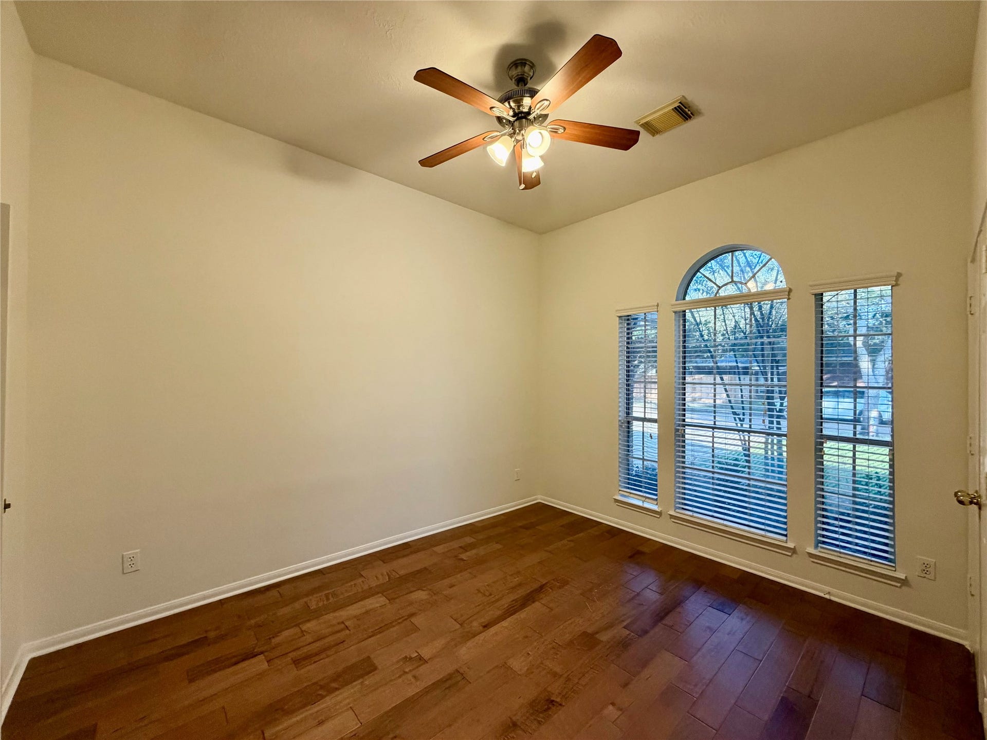4506 Springfield Lakes Street, Sugar Land, TX 77479 Bedroom 1