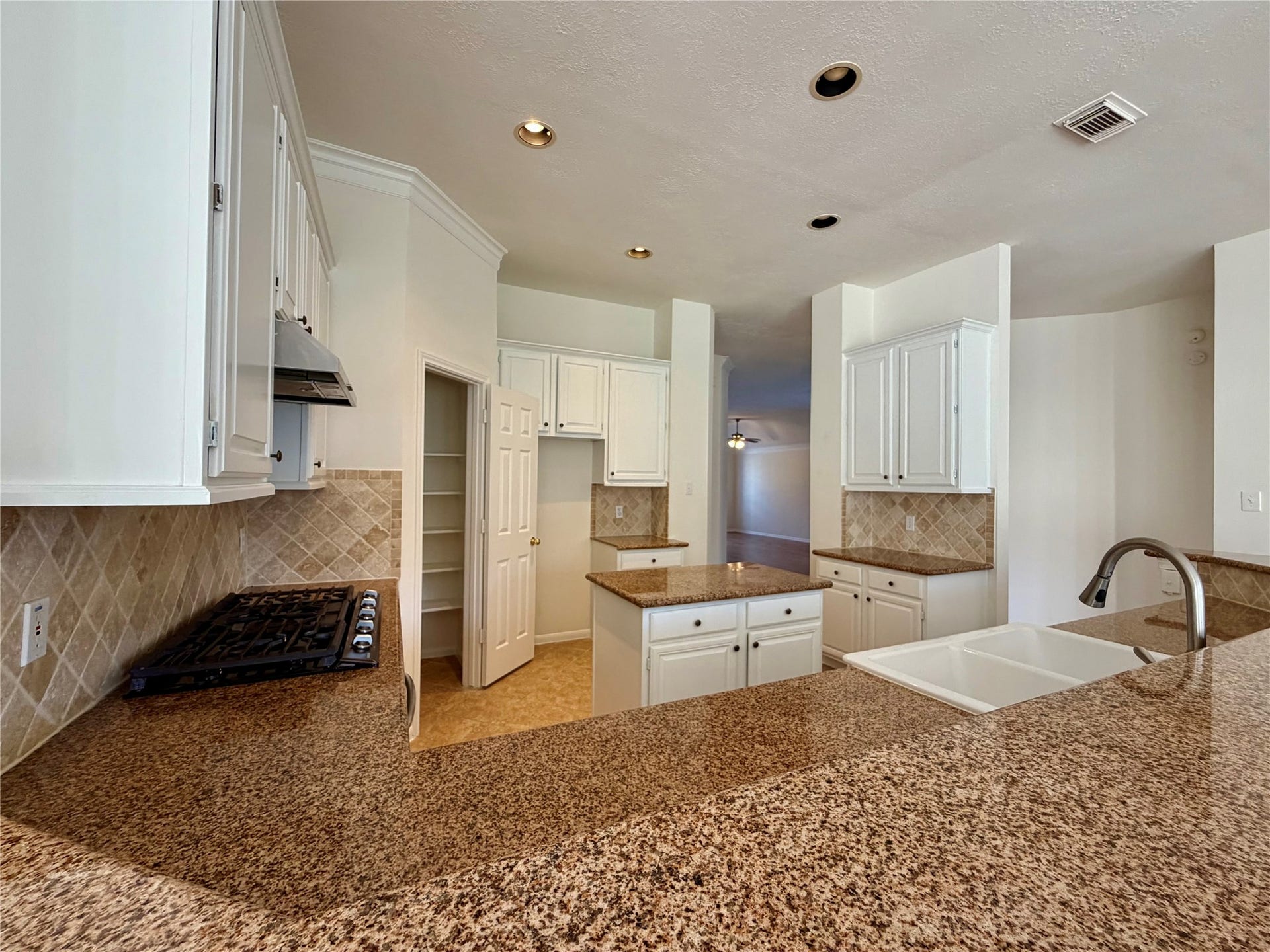 4506 Springfield Lakes Street, Sugar Land, TX 77479 4506 Springfield Lakes Street, Sugar Land, TX 77479