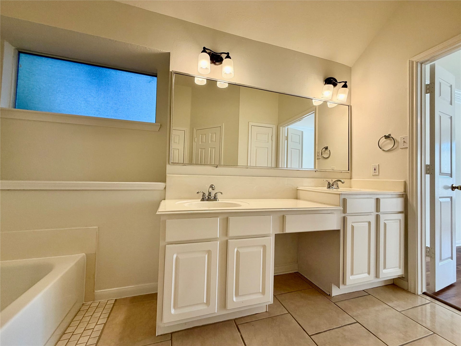 4506 Springfield Lakes Street, Sugar Land, TX 77479 4506 Springfield Lakes Street, Sugar Land, TX 77479