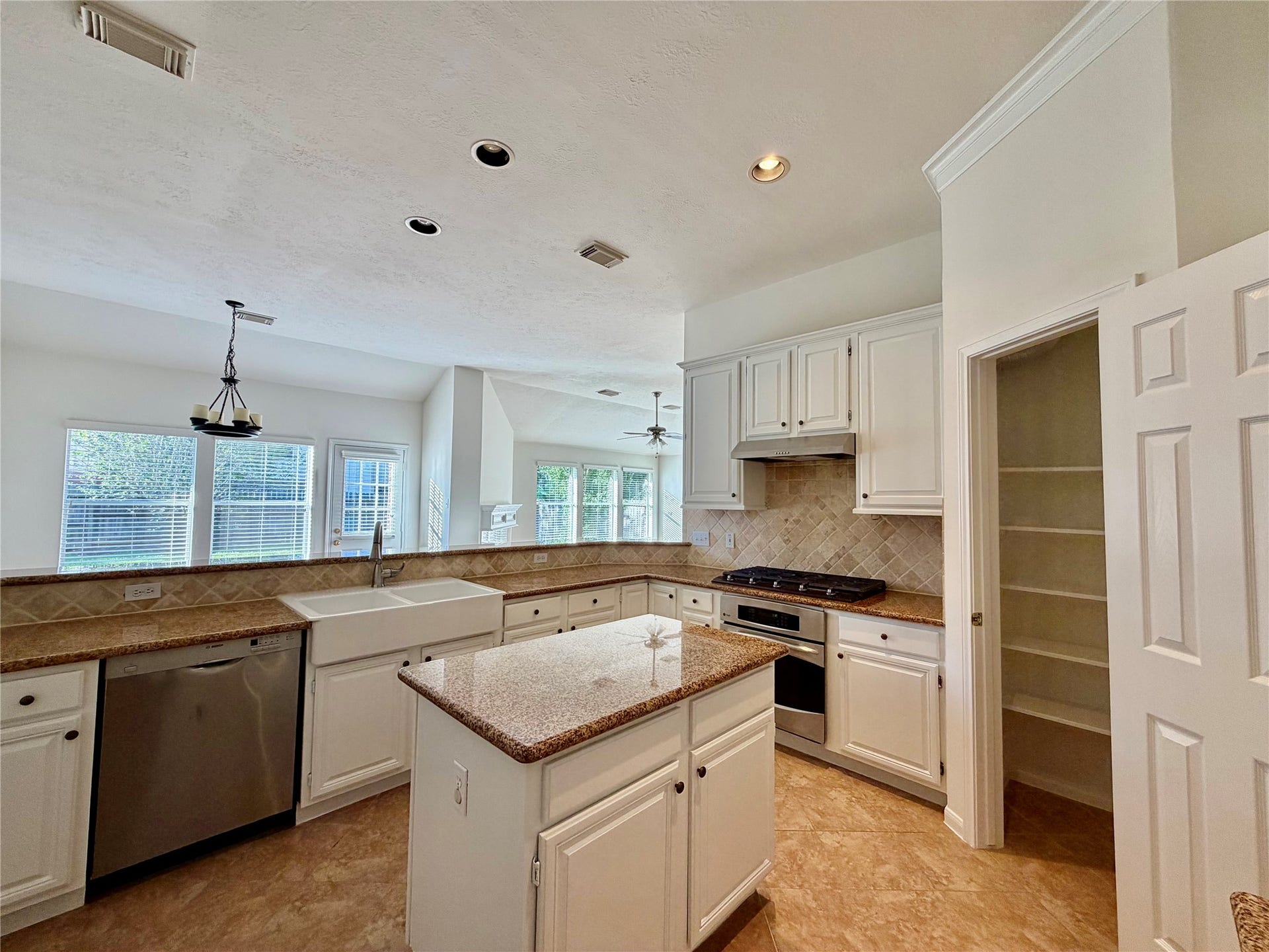 4506 Springfield Lakes Street, Sugar Land, TX 77479 4506 Springfield Lakes Street, Sugar Land, TX 77479
