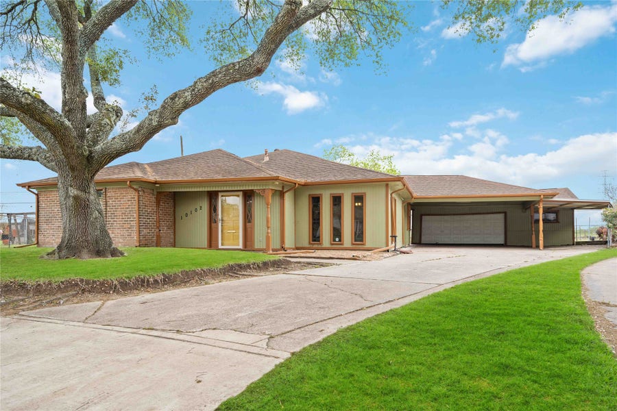 Property photo for 10102 Buffum Street, Houston, TX