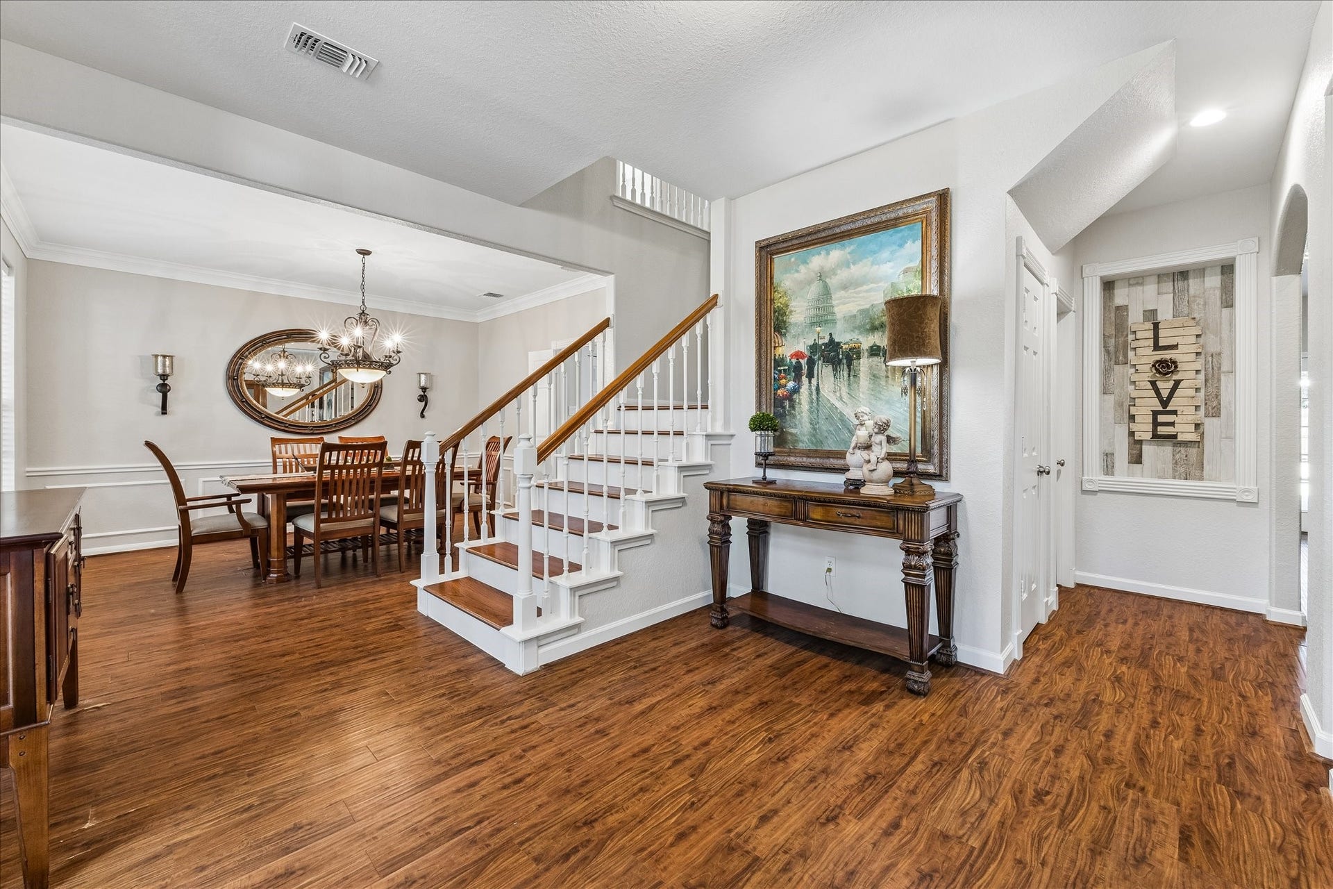 3615 Garrettsville Drive, Pearland, TX 77584 expansive entryway
