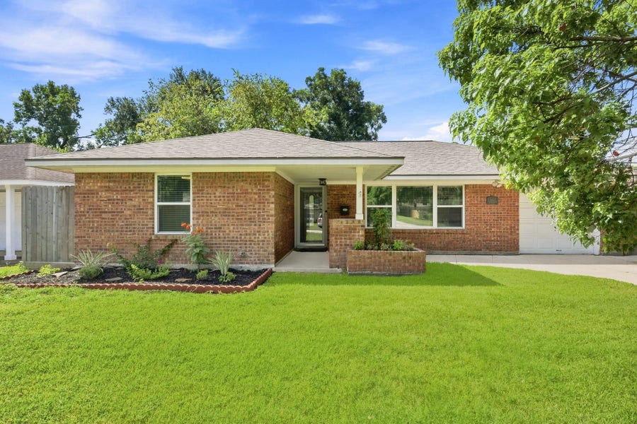 Property photo for 4429 Nina Lee Lane, Houston, TX