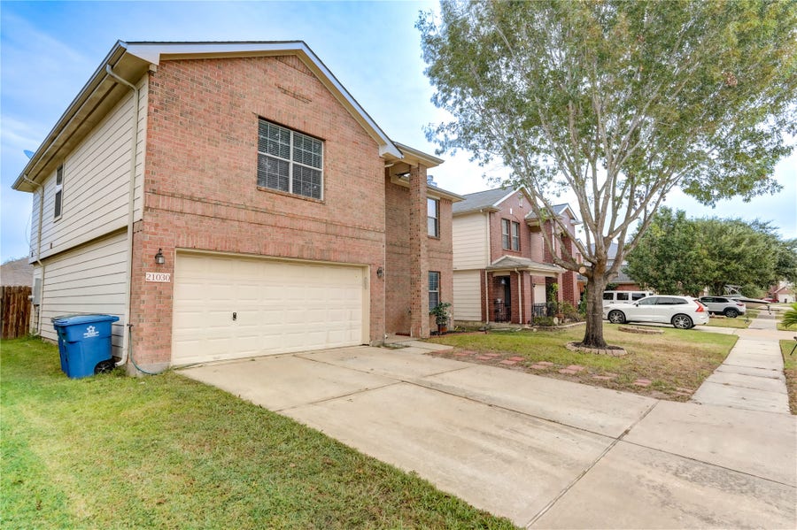 Property photo for 21030 Kenna Cove Lane, Spring, TX