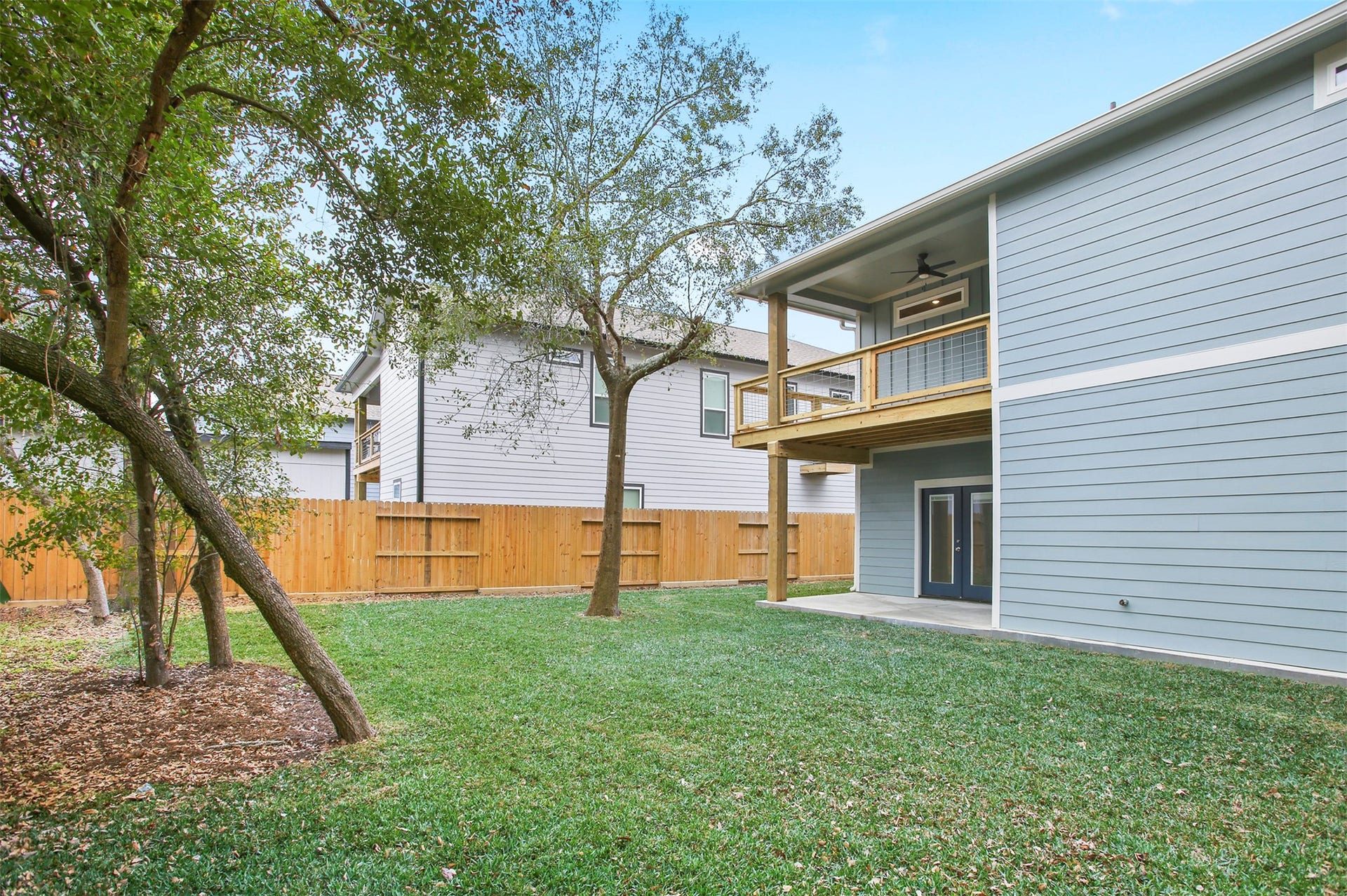 3617 Pecan Drive, Bacliff, TX 77518 Large yard with room to entertain