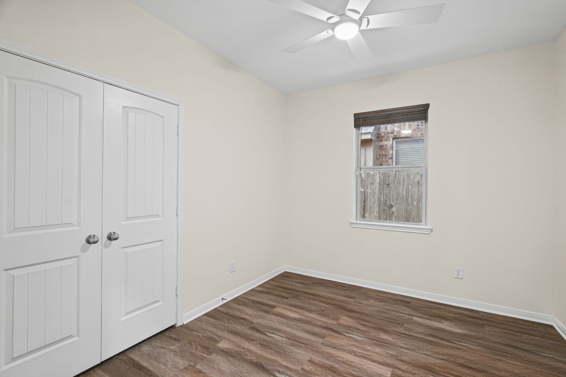 8806 Alicia Drive, Tomball, TX 77375 8806 Alicia Drive, Tomball, TX 77375
