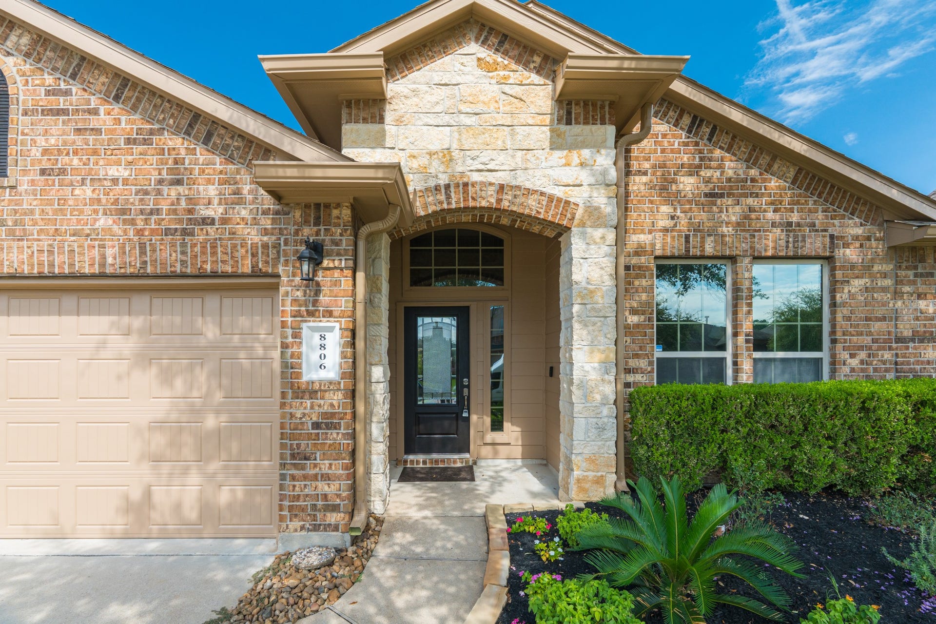 8806 Alicia Drive, Tomball, TX 77375 8806 Alicia Drive, Tomball, TX 77375