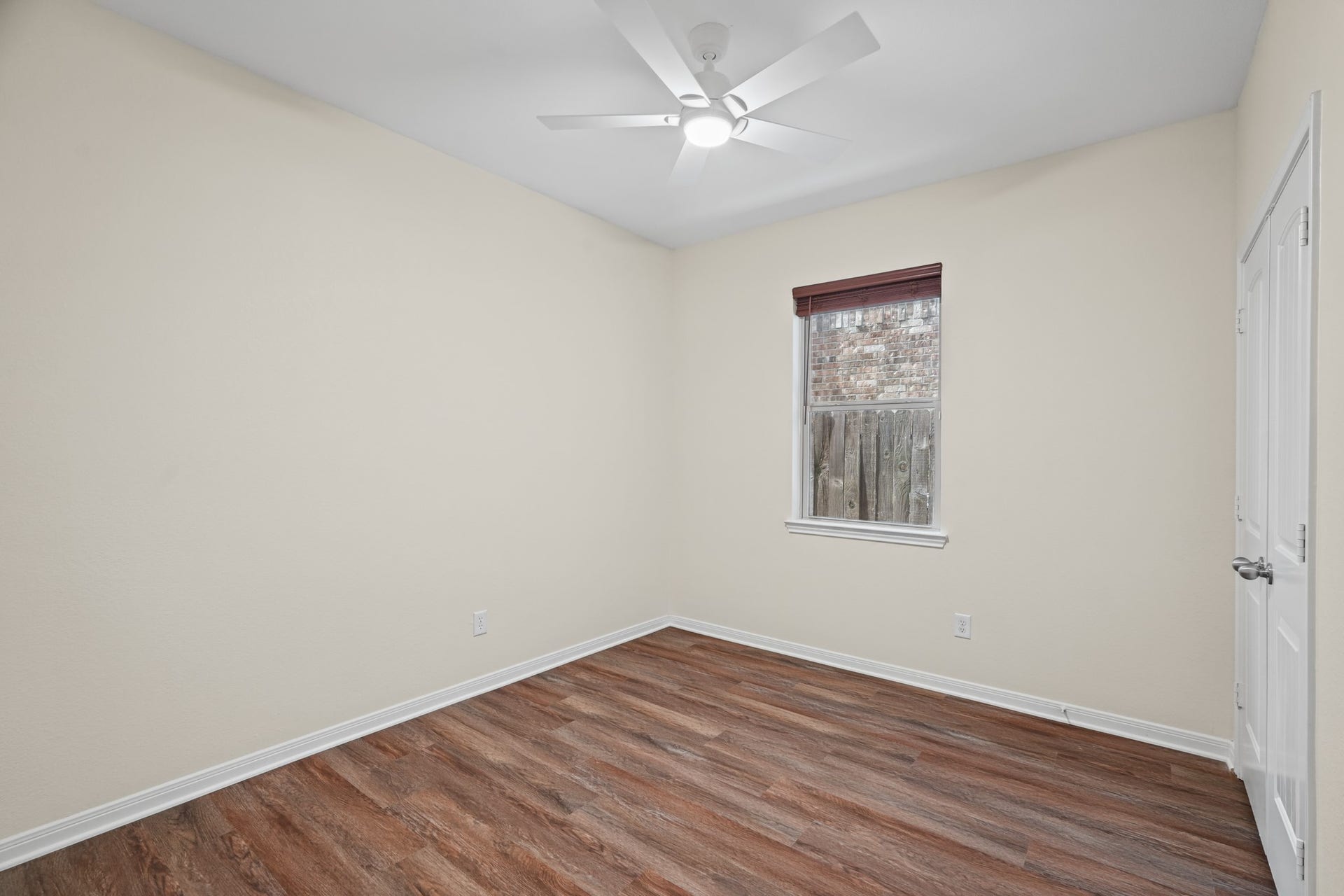 8806 Alicia Drive, Tomball, TX 77375 8806 Alicia Drive, Tomball, TX 77375