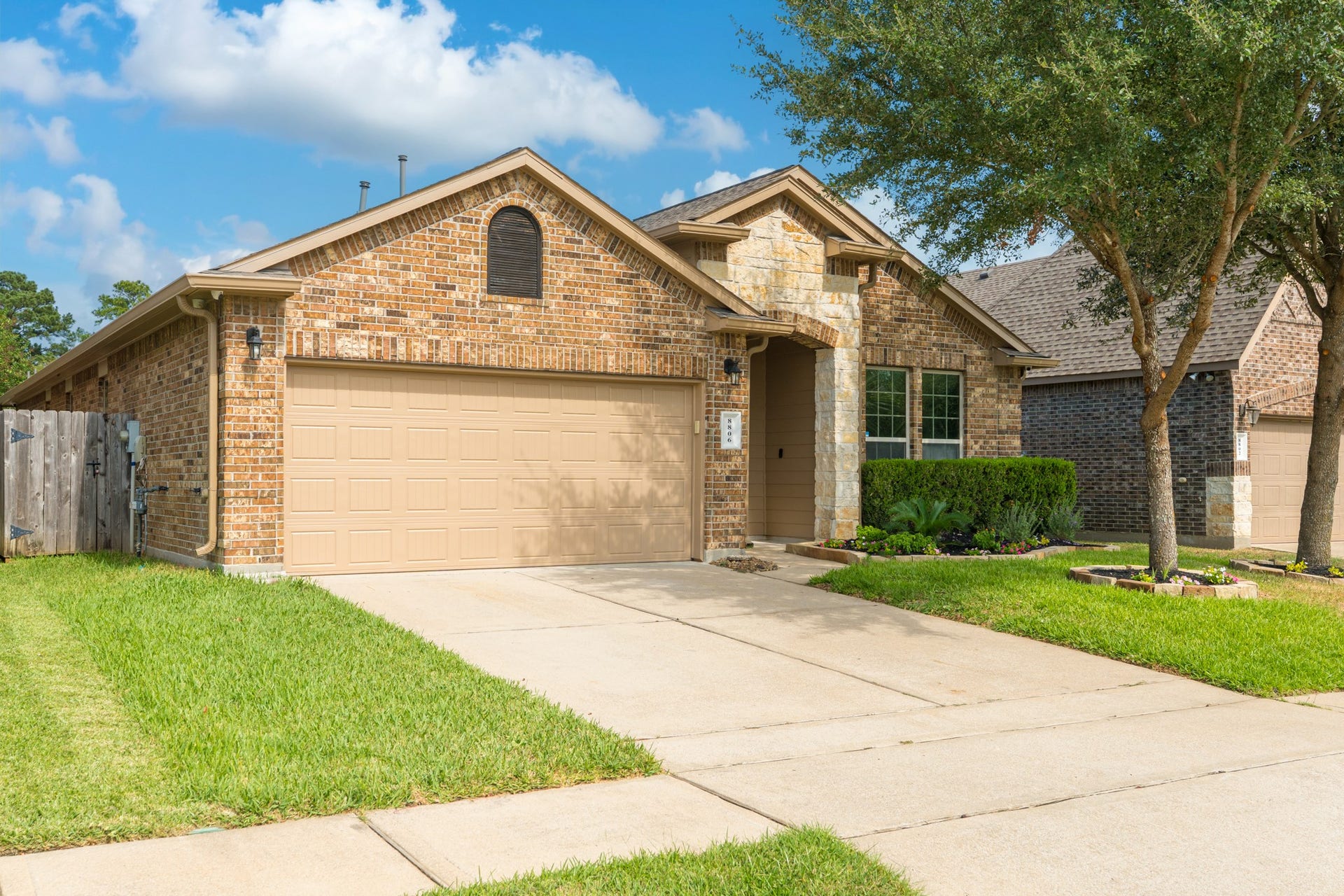 8806 Alicia Drive, Tomball, TX 77375 8806 Alicia Drive, Tomball, TX 77375