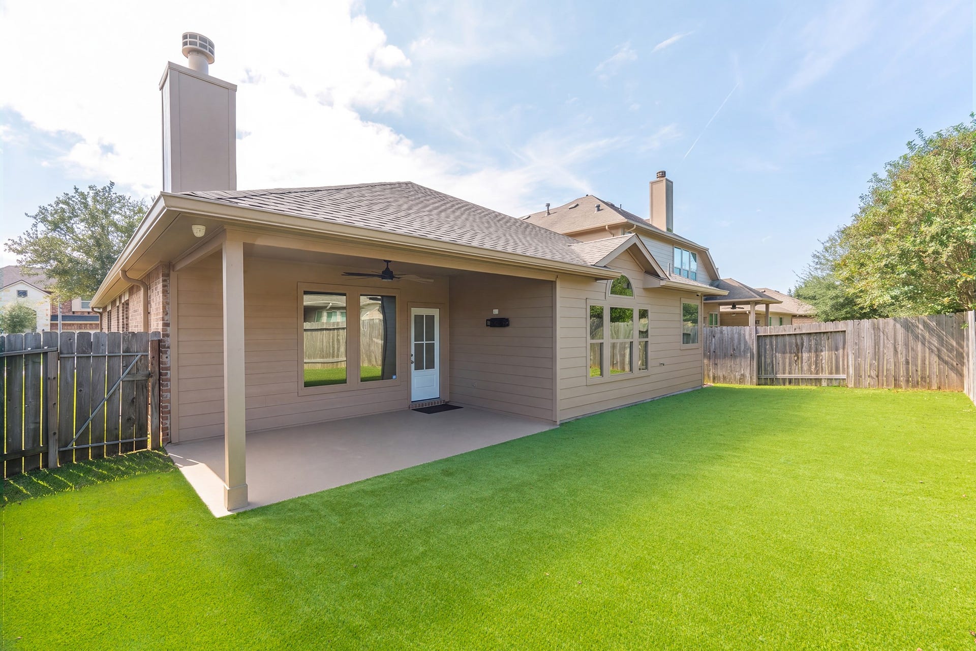 8806 Alicia Drive, Tomball, TX 77375 8806 Alicia Drive, Tomball, TX 77375