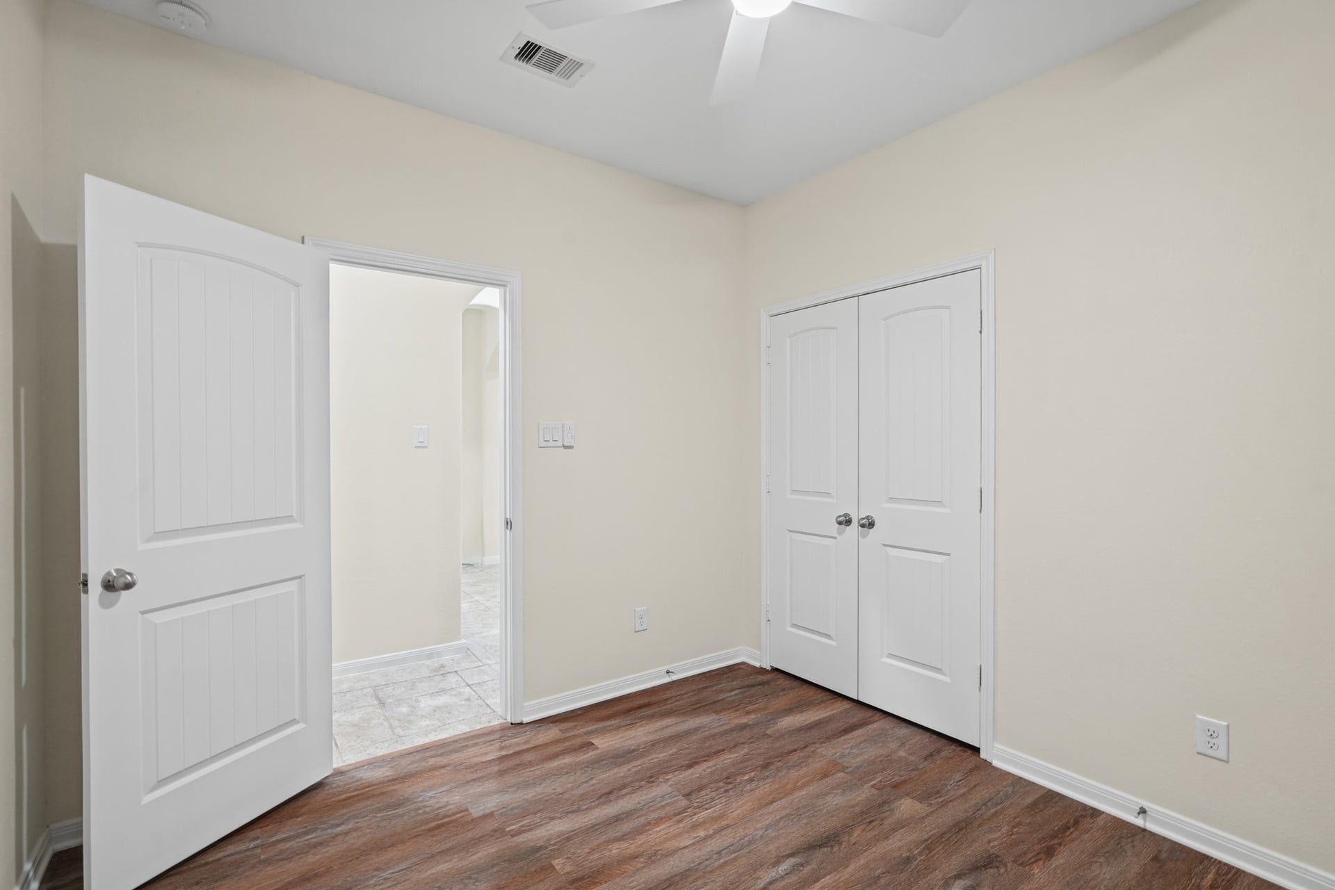 8806 Alicia Drive, Tomball, TX 77375 8806 Alicia Drive, Tomball, TX 77375