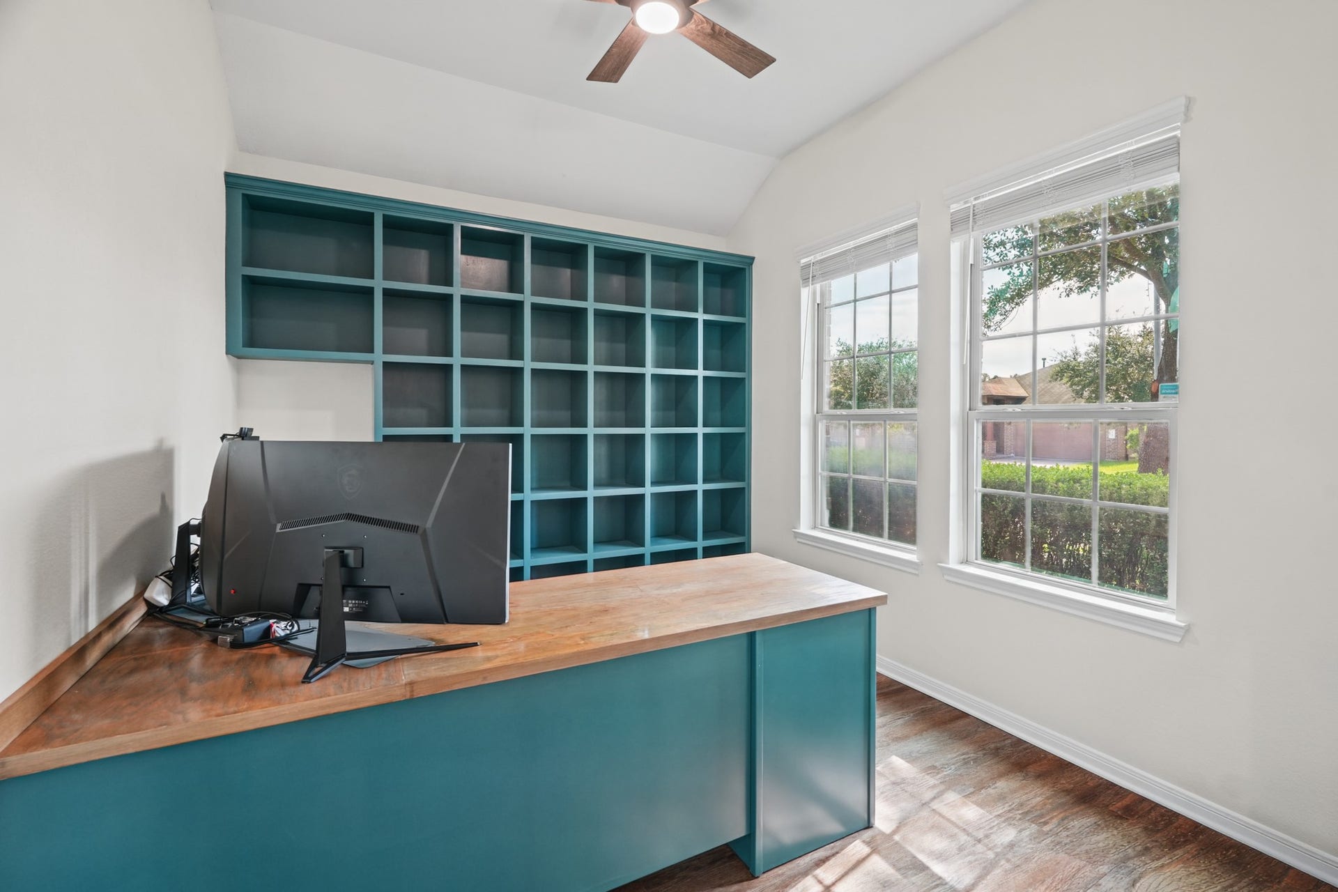8806 Alicia Drive, Tomball, TX 77375 8806 Alicia Drive, Tomball, TX 77375