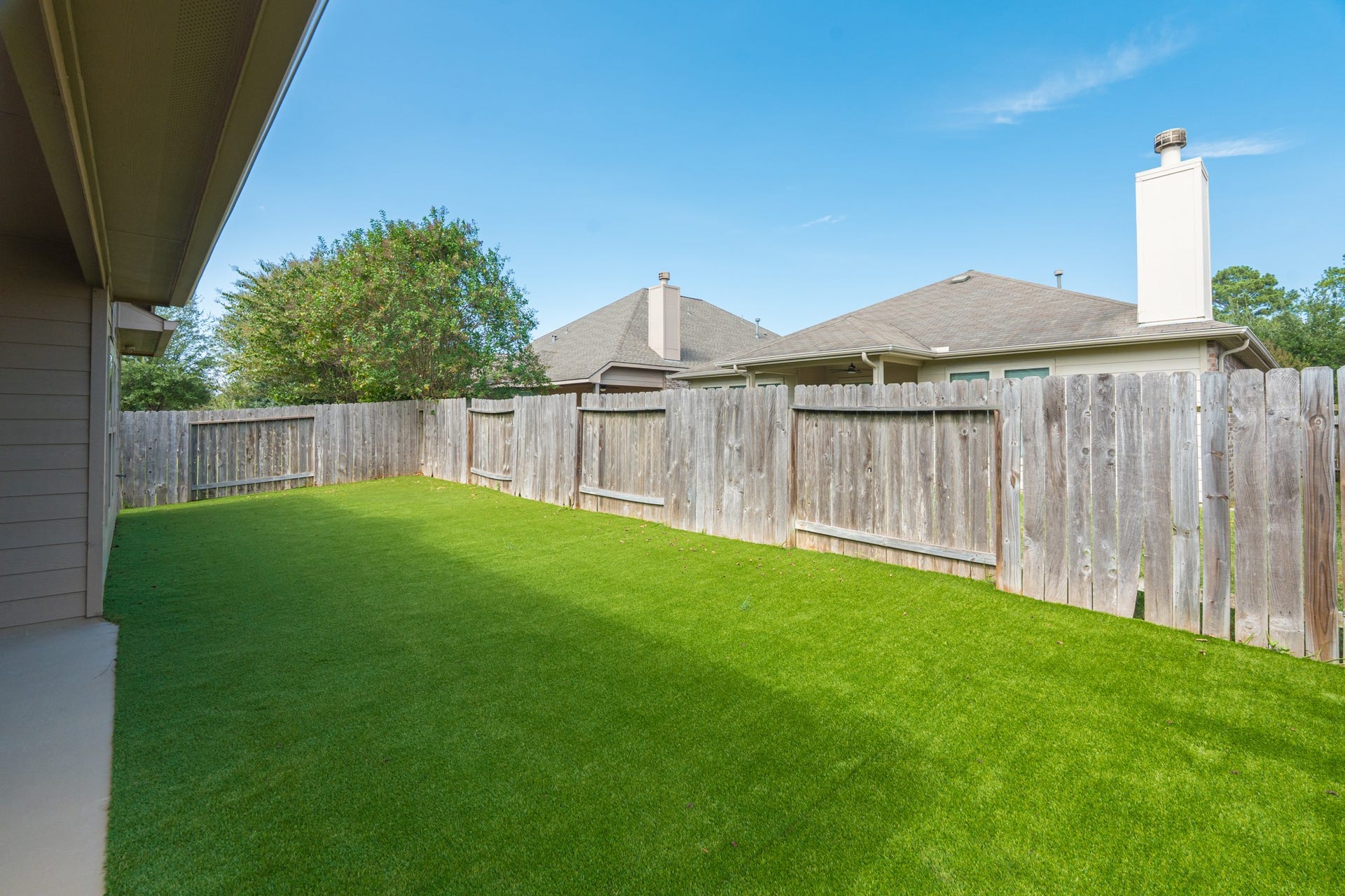 8806 Alicia Drive, Tomball, TX 77375 8806 Alicia Drive, Tomball, TX 77375