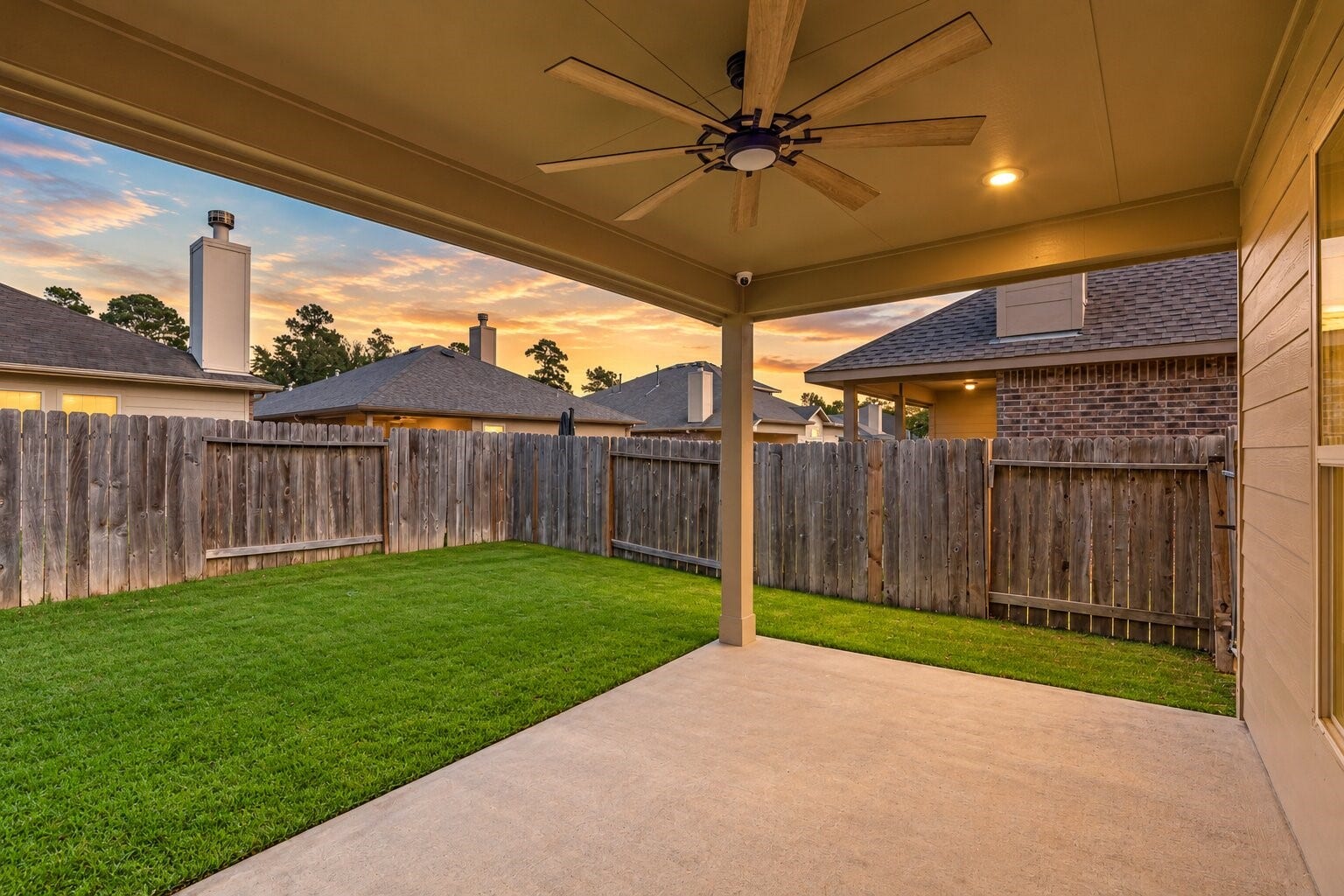 8806 Alicia Drive, Tomball, TX 77375 8806 Alicia Drive, Tomball, TX 77375