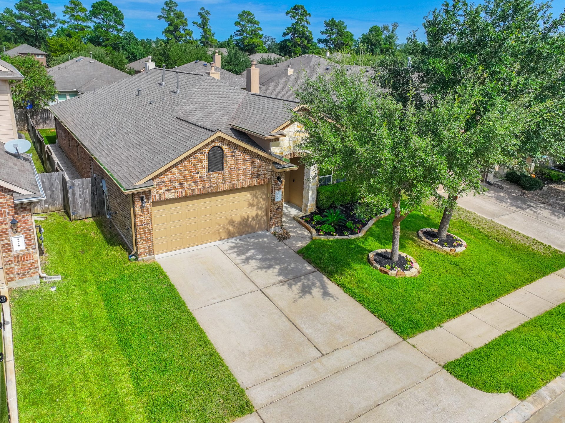 8806 Alicia Drive, Tomball, TX 77375 8806 Alicia Drive, Tomball, TX 77375