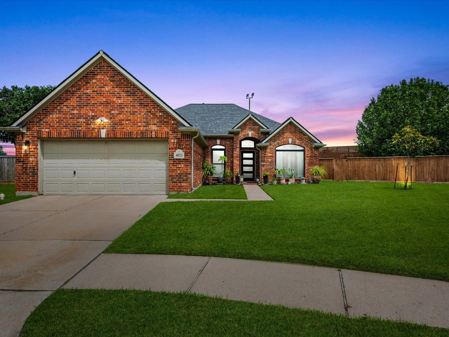 Property photo for 4023 Tigris Ridge Drive, Katy, TX