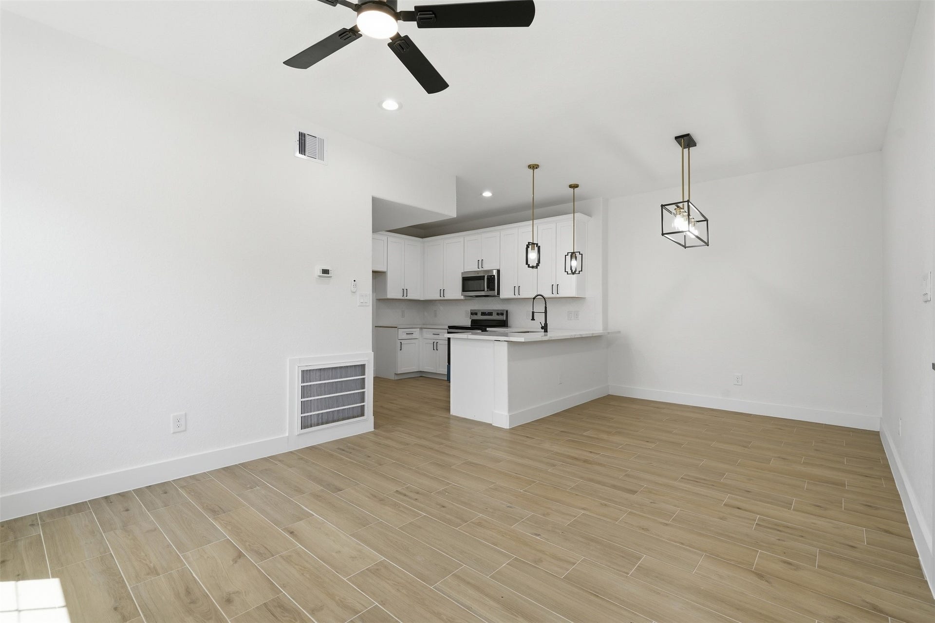428 Rhode Island Street, Houston, TX 77029 428 Rhode Island Street, Houston, TX 77029
