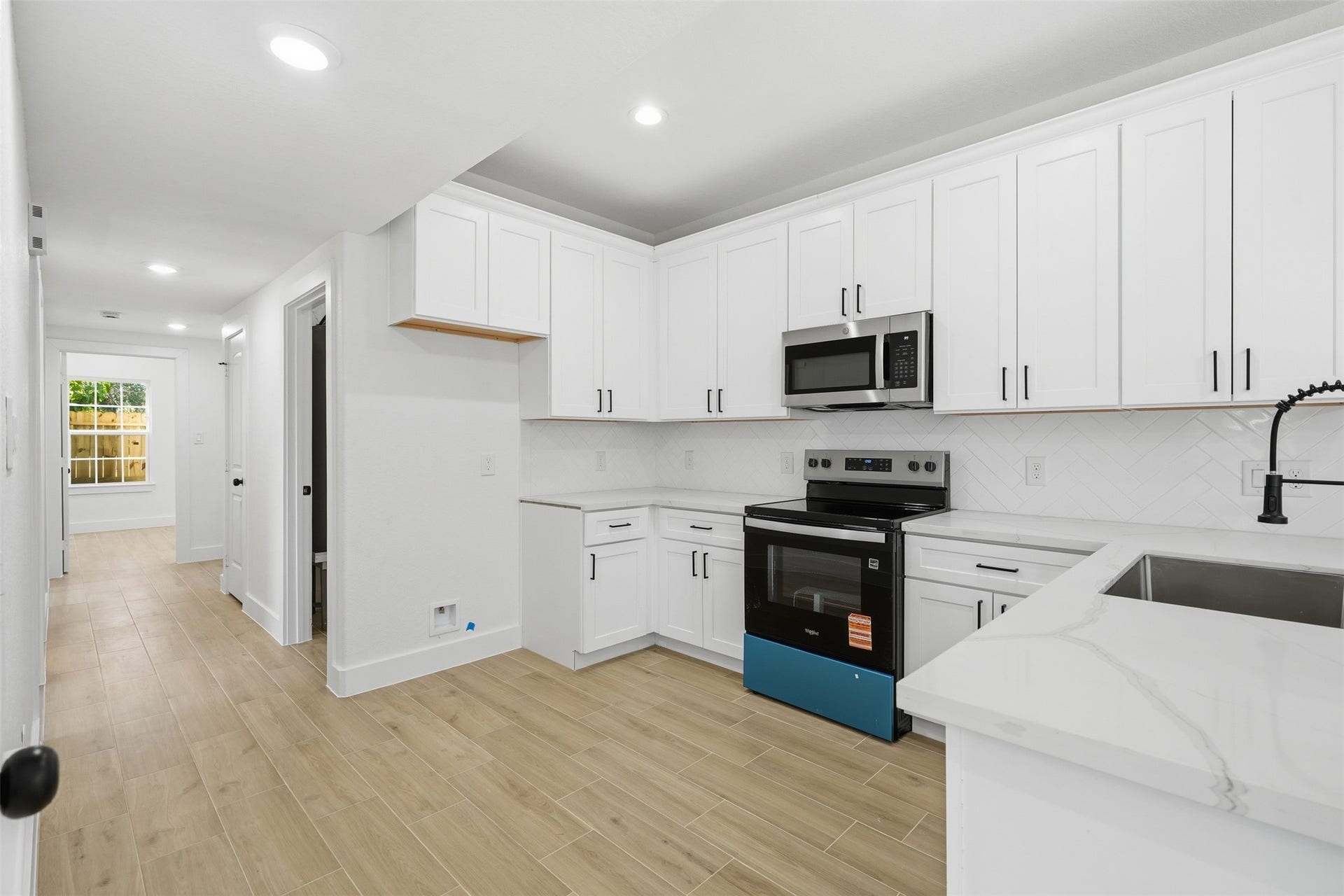 428 Rhode Island Street, Houston, TX 77029 428 Rhode Island Street, Houston, TX 77029