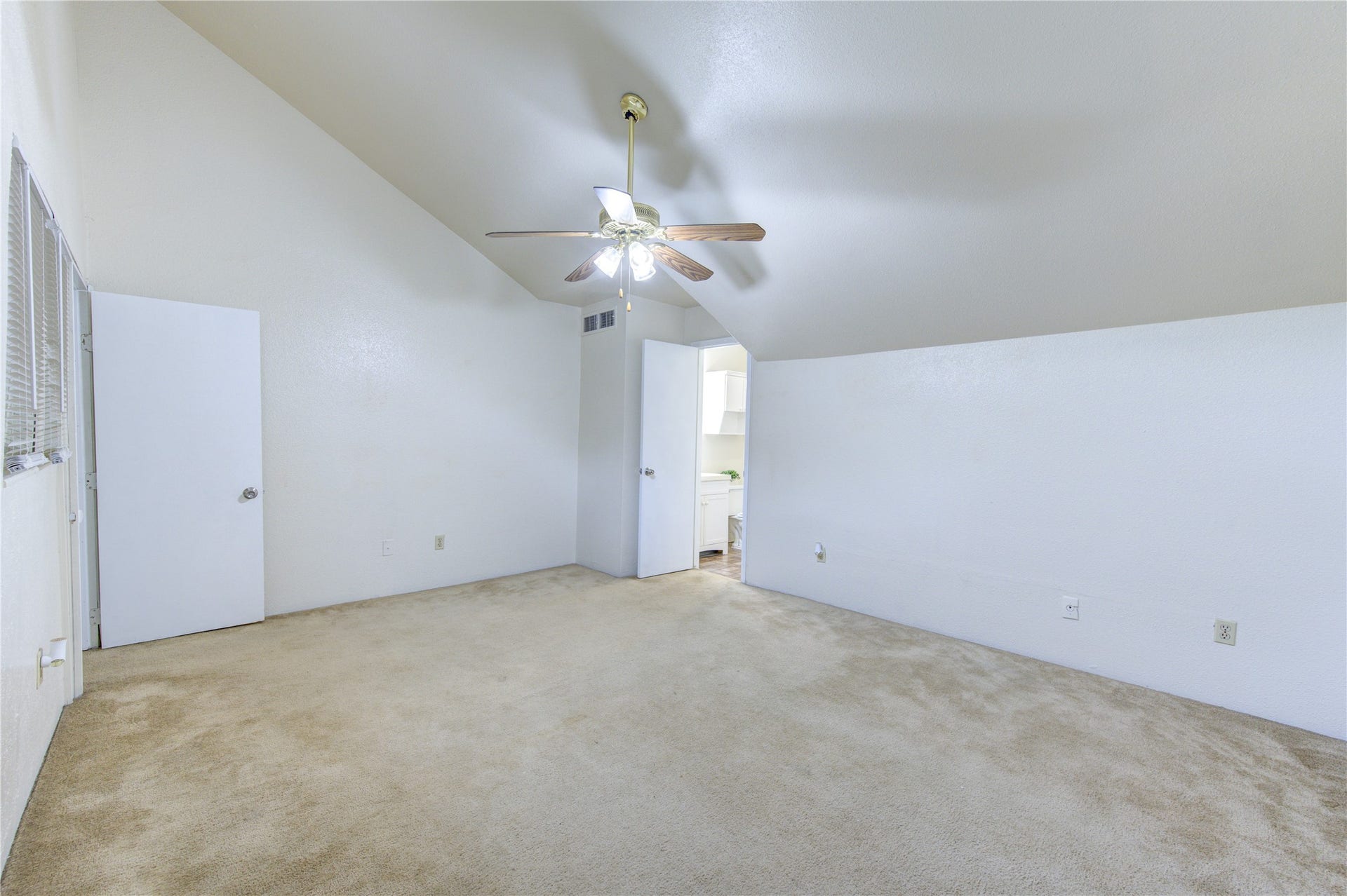 10811 Richmond Avenue, #50, Houston, TX 77042 10811 Richmond Avenue, #50, Houston, TX 77042