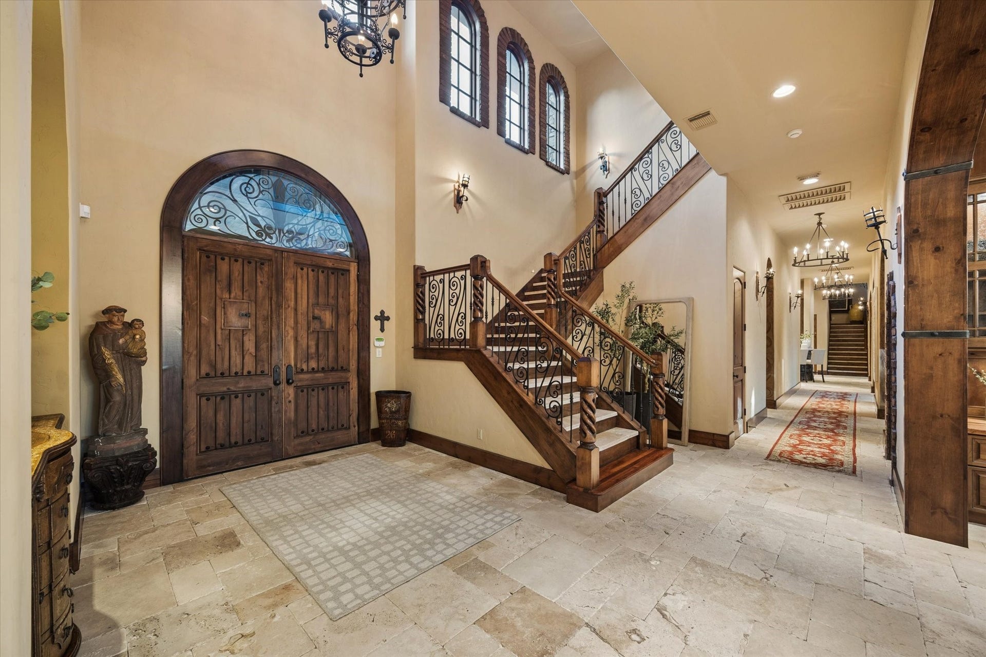 327 E Friar Tuck Lane, Houston, TX 77024
