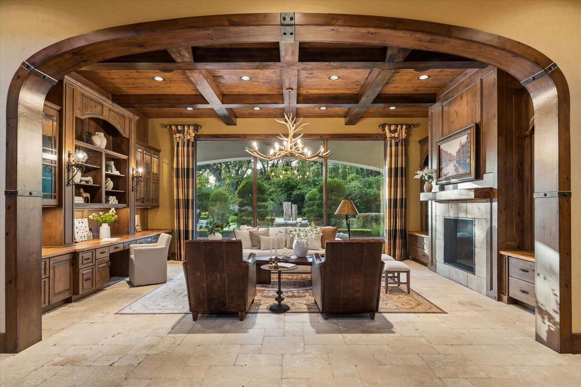 327 E Friar Tuck Lane, Houston, TX 77024