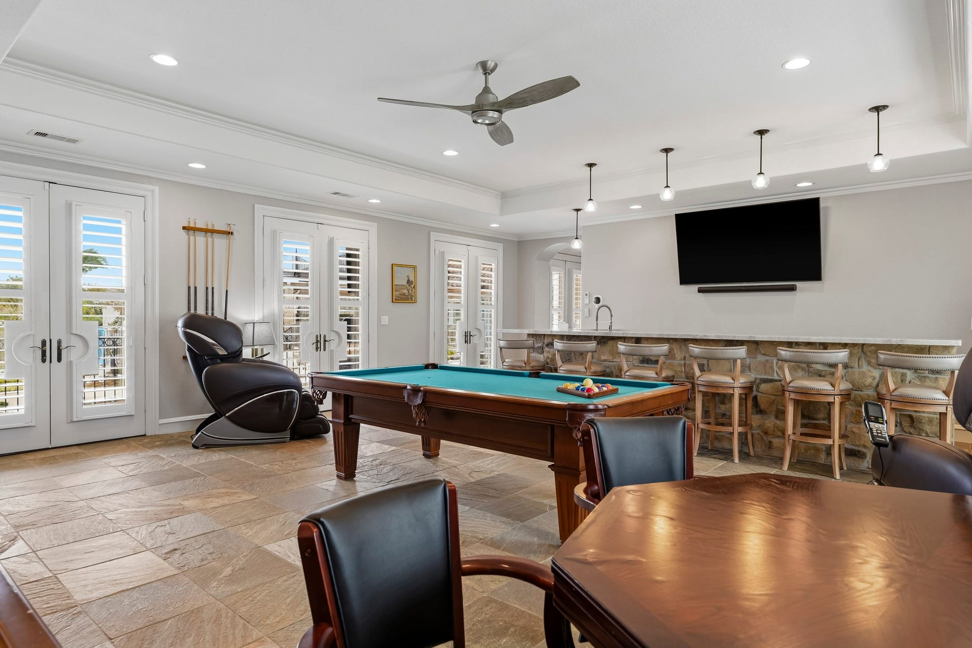 1903 Ray Shell Court, Houston, TX 77586 Pool house