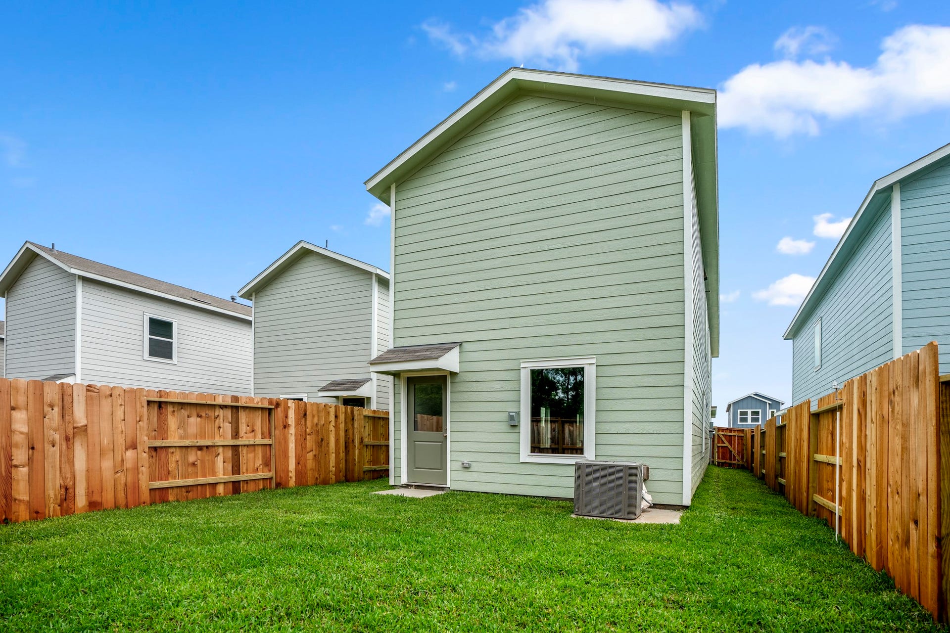 21443 Carosella Dr, New Caney, TX 77357