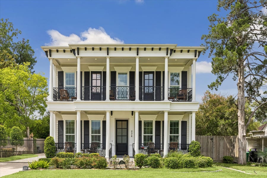 Property photo for 236 W 32nd Street, Houston, TX