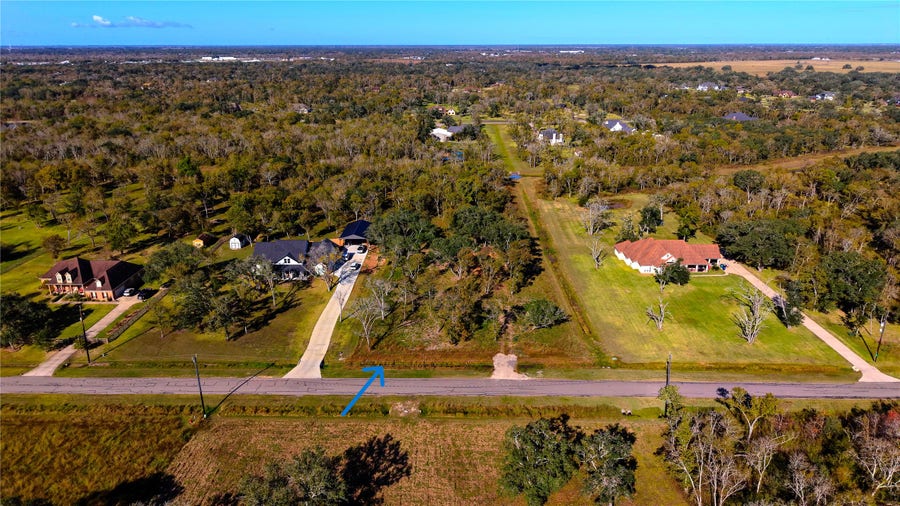 Property photo for 32002 Amberjack Drive, Richwood, TX
