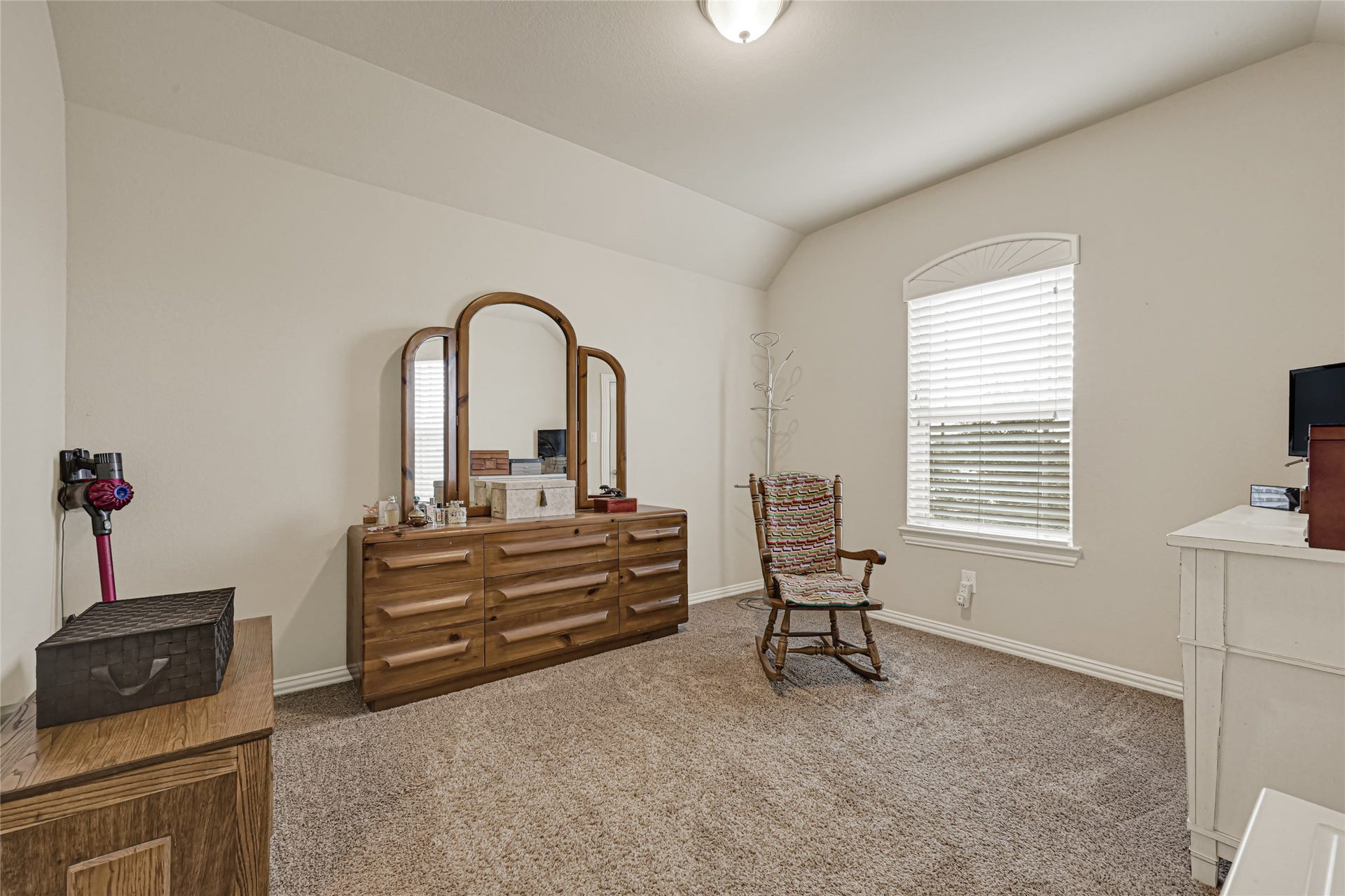 6258 Murphy Wood Drive, League City, TX 77573 Third bedroom .