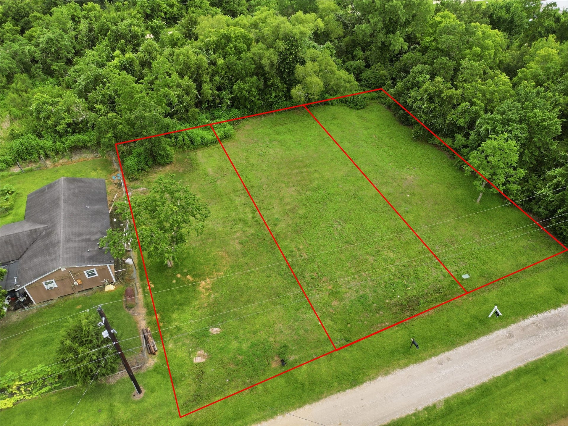 7121 Lewis Road, Hitchcock, TX 77563 3 lots total