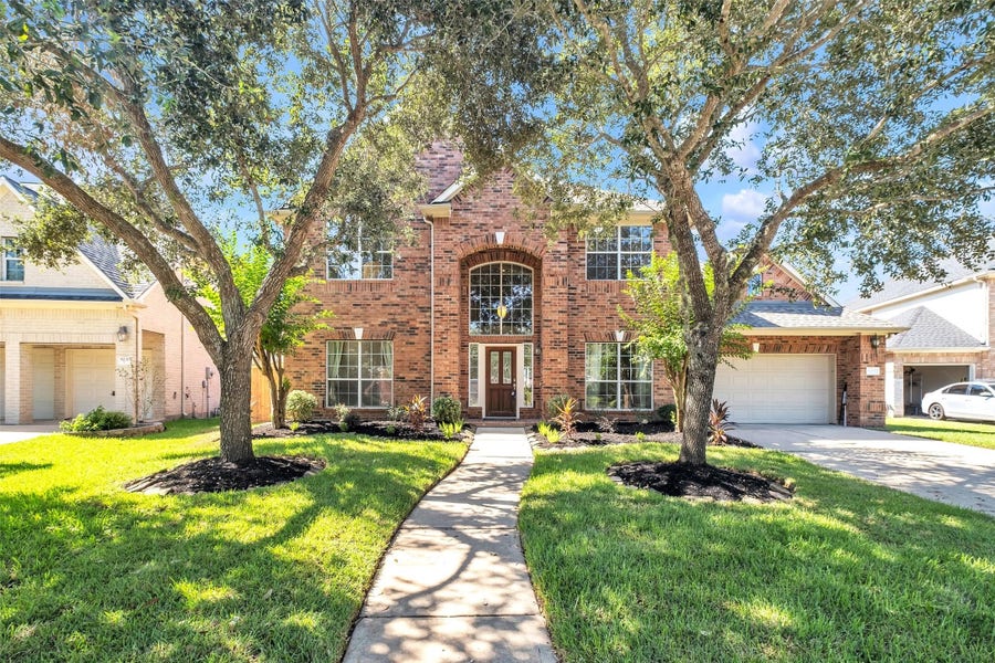 Property photo for 5303 Riverstone Crossing Drive, Sugar Land, TX