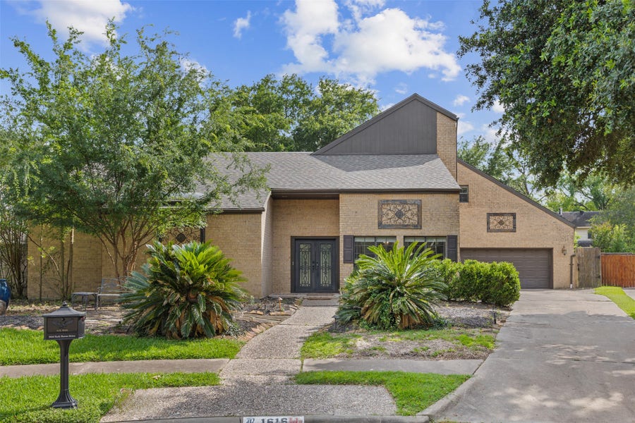 Property photo for 1616 Park Haven Drive, Houston, TX