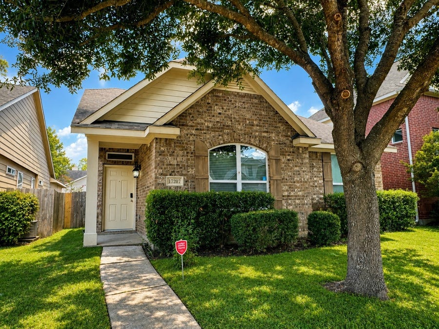 Property photo for 17207 Mitchell Pass Lane, Humble, TX